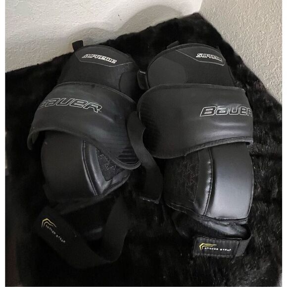 BAUER ELITE GOALIE KNEE GUARDS 37.5 hockey - Picture 1 of 5